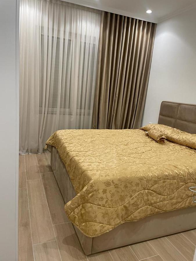 City Center Apartment Kafe Flora تيرانا المظهر الخارجي الصورة