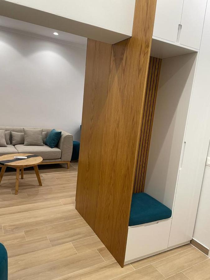City Center Apartment Kafe Flora تيرانا المظهر الخارجي الصورة