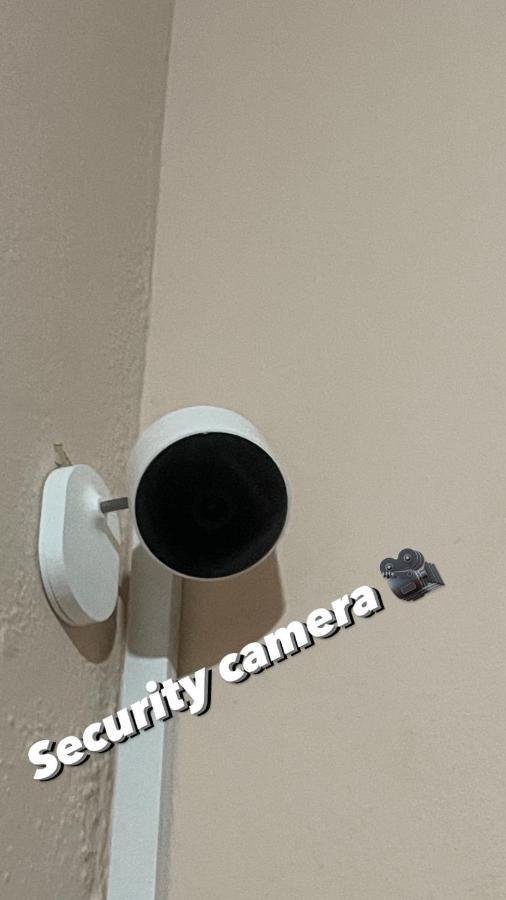 City Center Apartment Kafe Flora تيرانا المظهر الخارجي الصورة